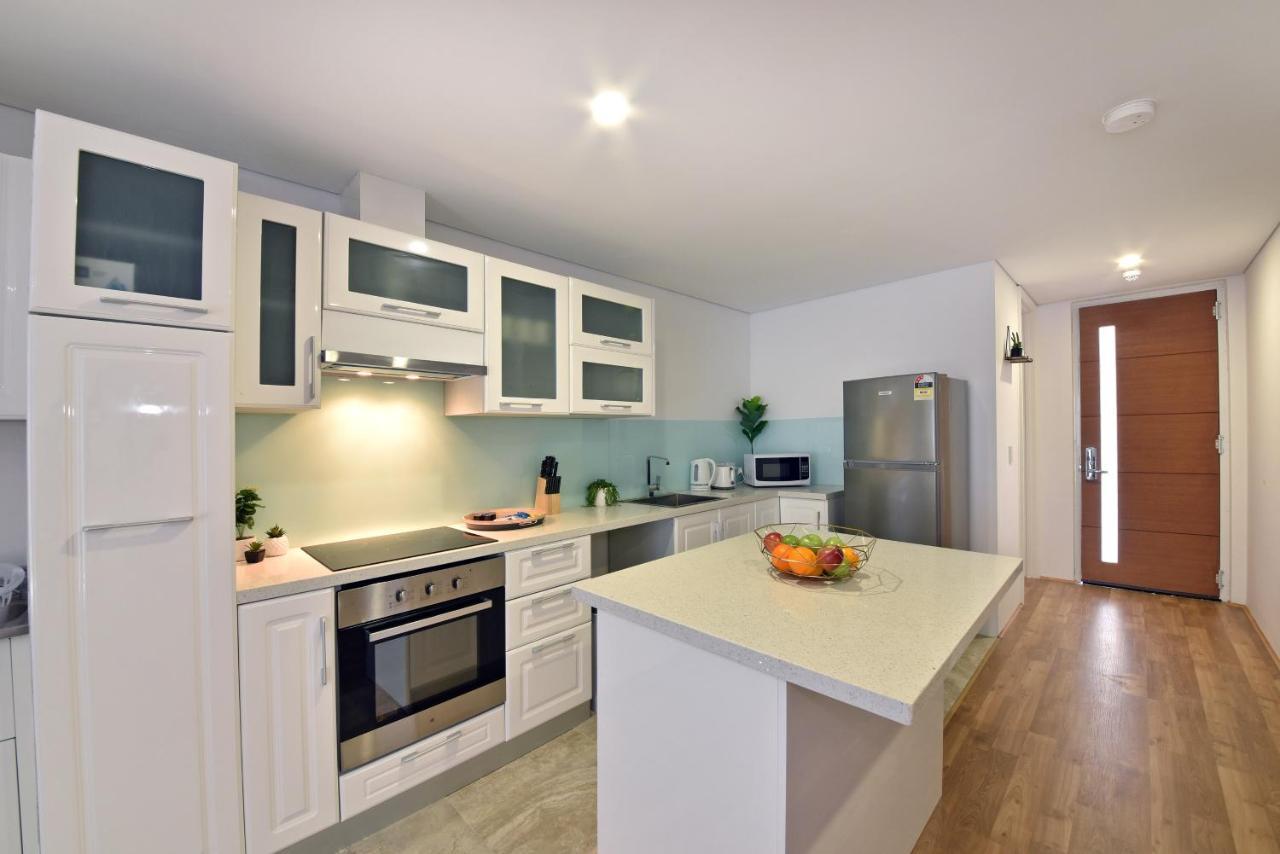 بيرث 2X2 Modern Apartment Near Airport And City المظهر الخارجي الصورة