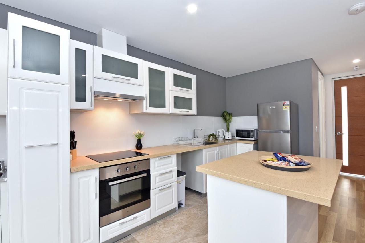 بيرث 2X2 Modern Apartment Near Airport And City المظهر الخارجي الصورة