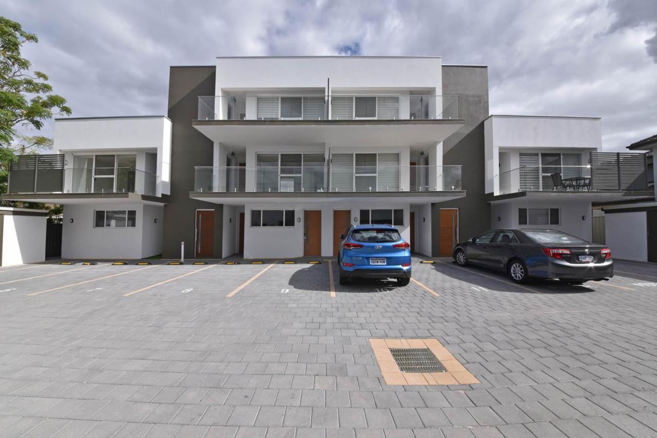بيرث 2X2 Modern Apartment Near Airport And City المظهر الخارجي الصورة