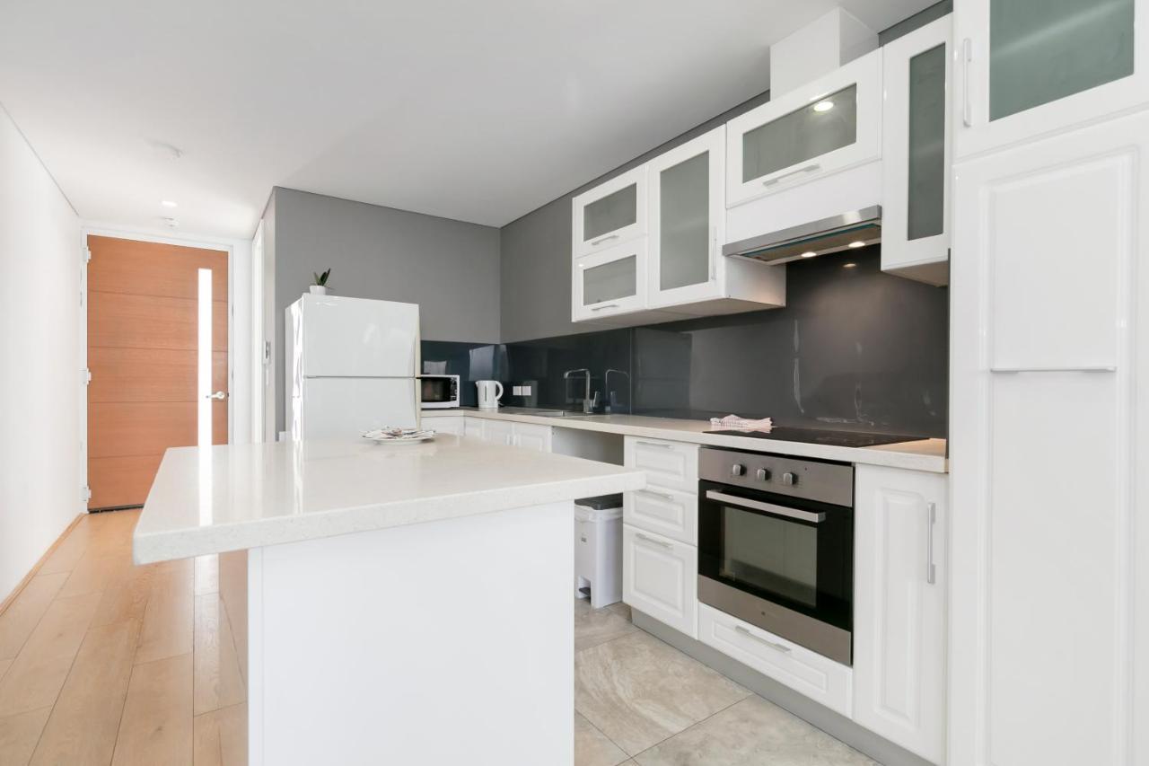 بيرث 2X2 Modern Apartment Near Airport And City المظهر الخارجي الصورة