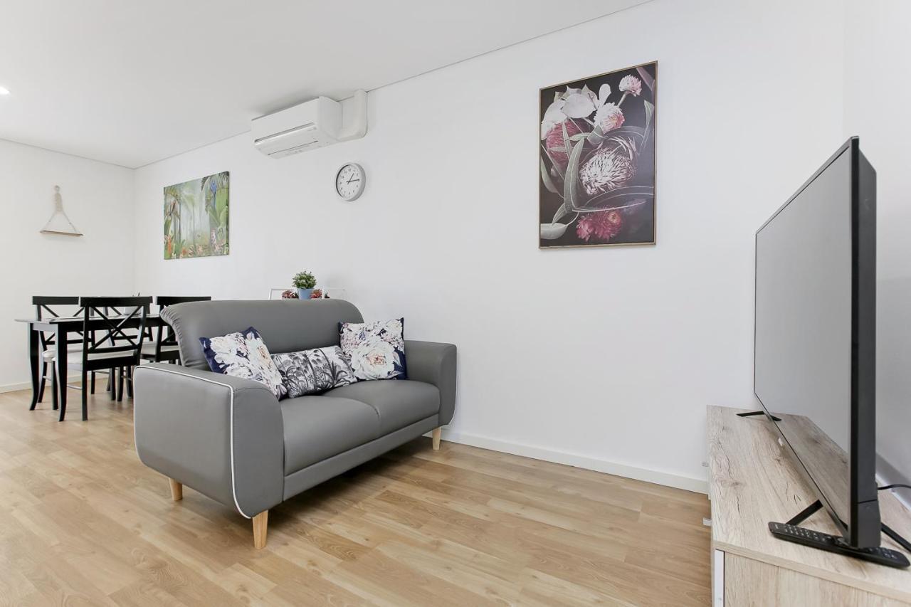 بيرث 2X2 Modern Apartment Near Airport And City المظهر الخارجي الصورة