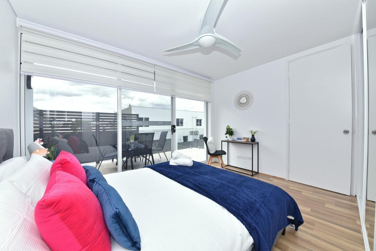 بيرث 2X2 Modern Apartment Near Airport And City المظهر الخارجي الصورة