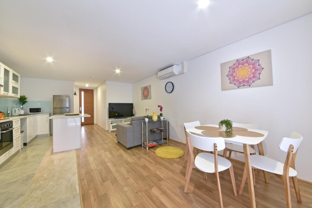 بيرث 2X2 Modern Apartment Near Airport And City المظهر الخارجي الصورة