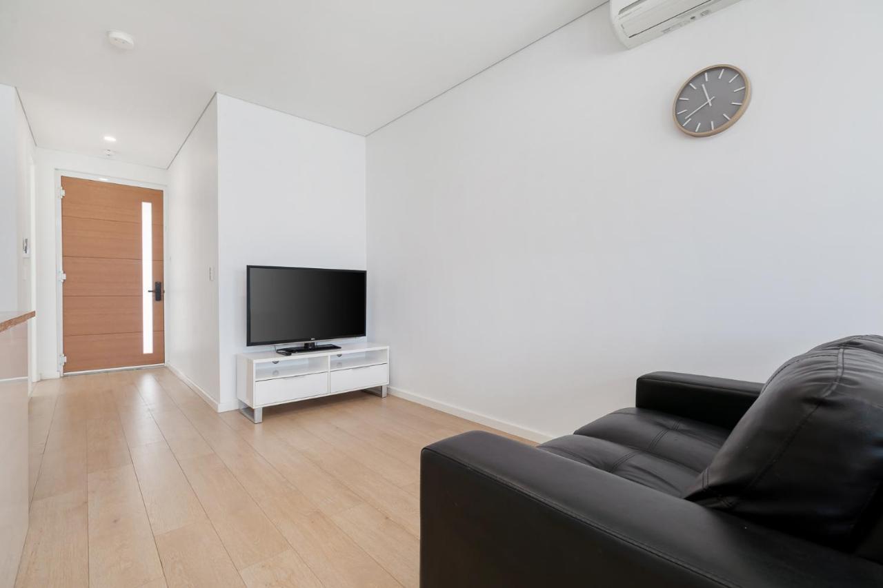 بيرث 2X2 Modern Apartment Near Airport And City المظهر الخارجي الصورة